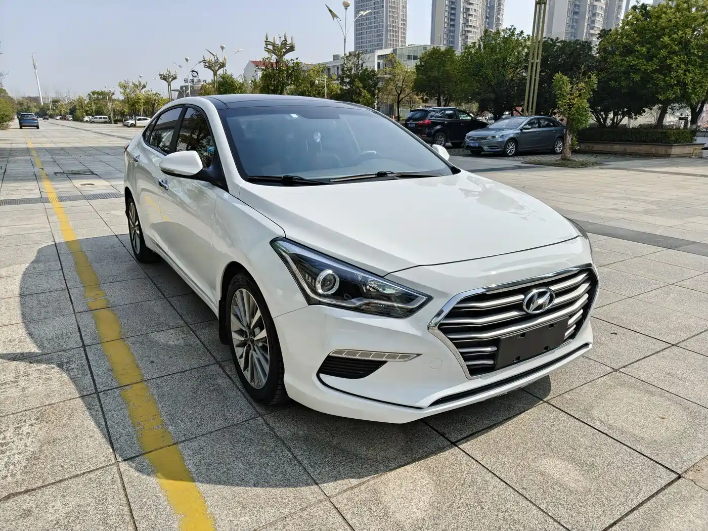 HYUNDAI NAME PICTURE