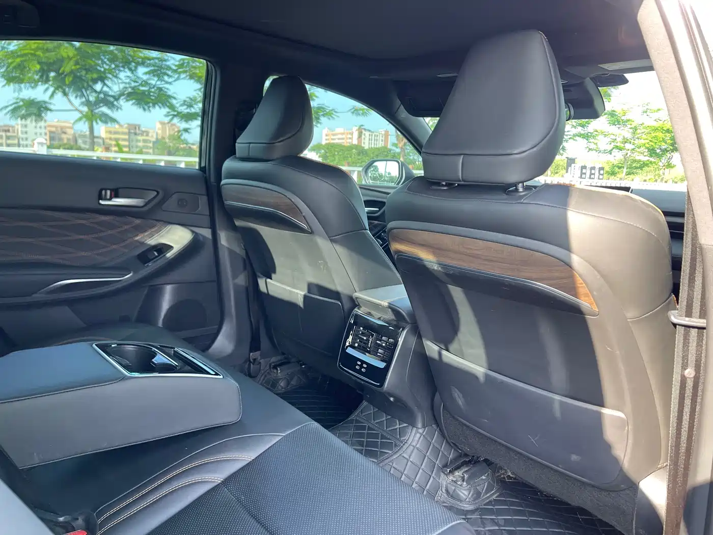 Toyota Avalon 2024 Model Hybrid 2.0L Premium Selection Edition фото 13