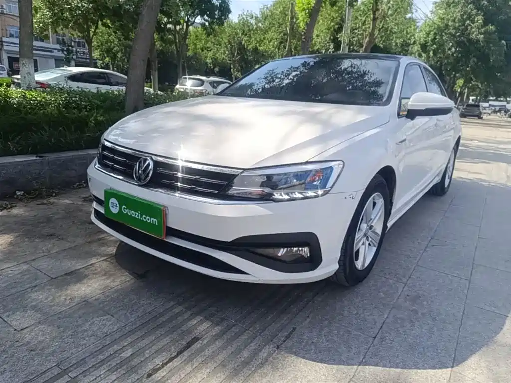 Volkswagen Lamando 2021 230TSI DSG Fashion Edition