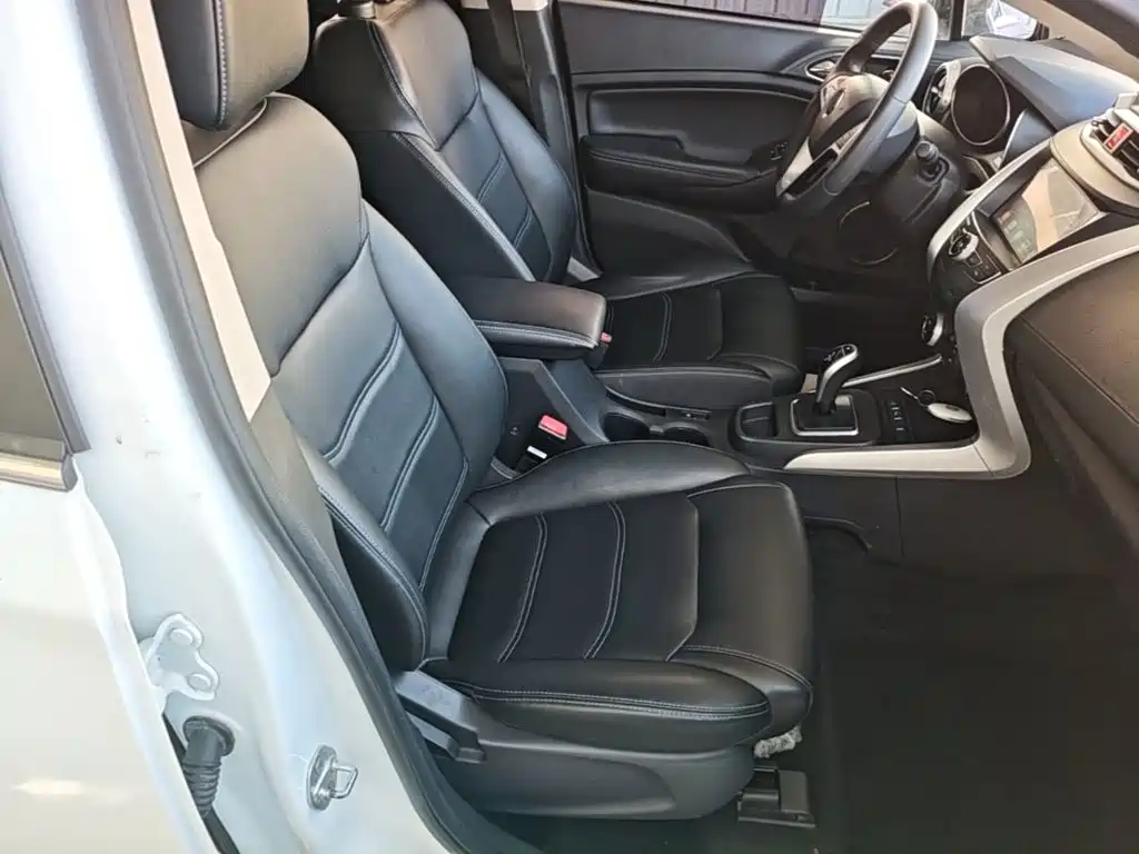 BYD Yuan New Energy 2019 2019 EV360 Smart Connect Premium Edition