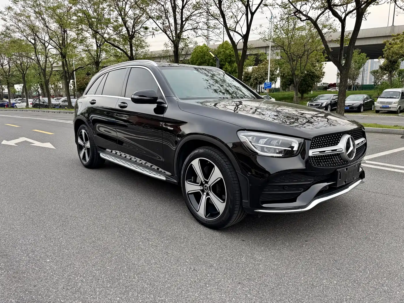 Mercedes-Benz GLC 2022 Facelift GLC 300 L 4MATIC Dynamic Collector's Edition фото 3