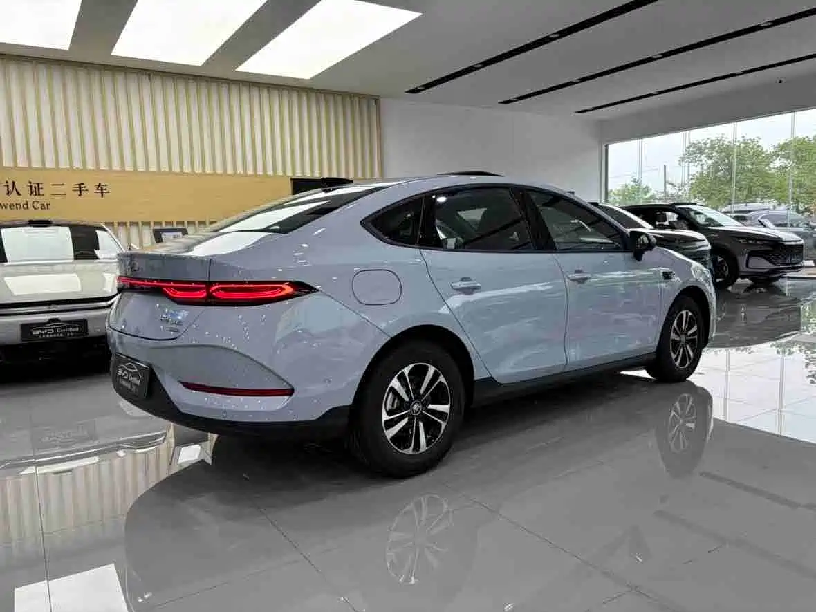 BYD Qin PLUS 2026 2026 Model DM-i 210KM Progressive Edition