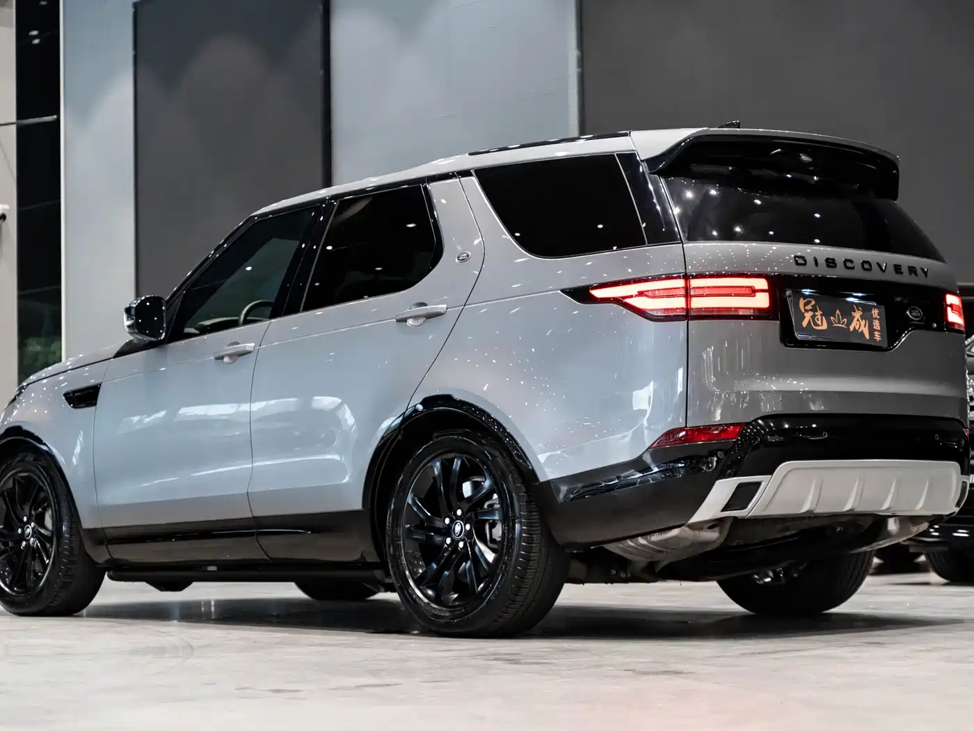 Land Rover Discovery 2020 3.0 SC V6 30th Anniversary Special Edition фото 5