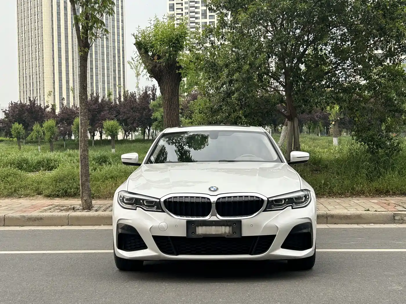 BMW 3 Series 2021 320Li M Sport Package фото 2