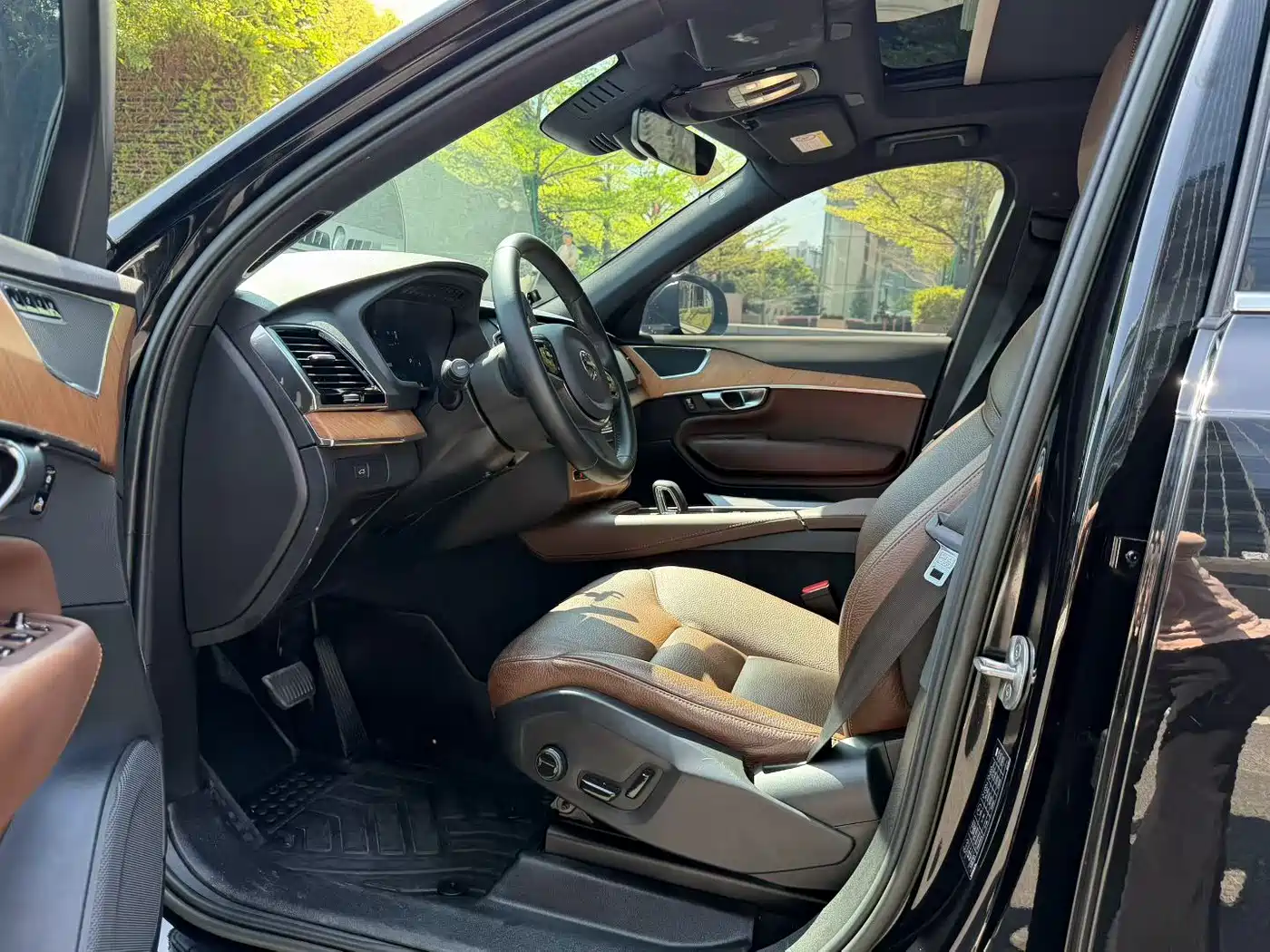 Volvo XC90 2023 2023 B6 Smart Comfort Luxury Edition 7-Seater