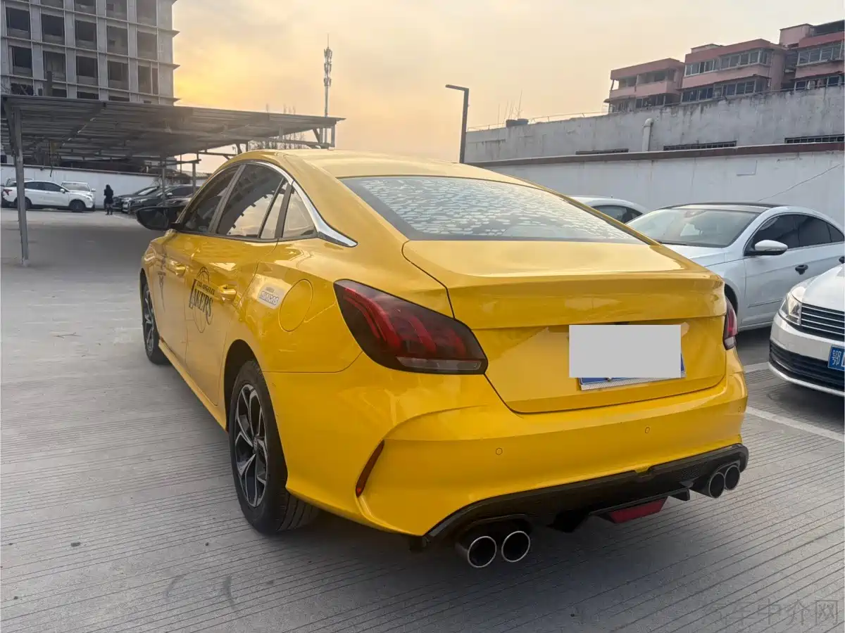 Фото 9 - MG MG5