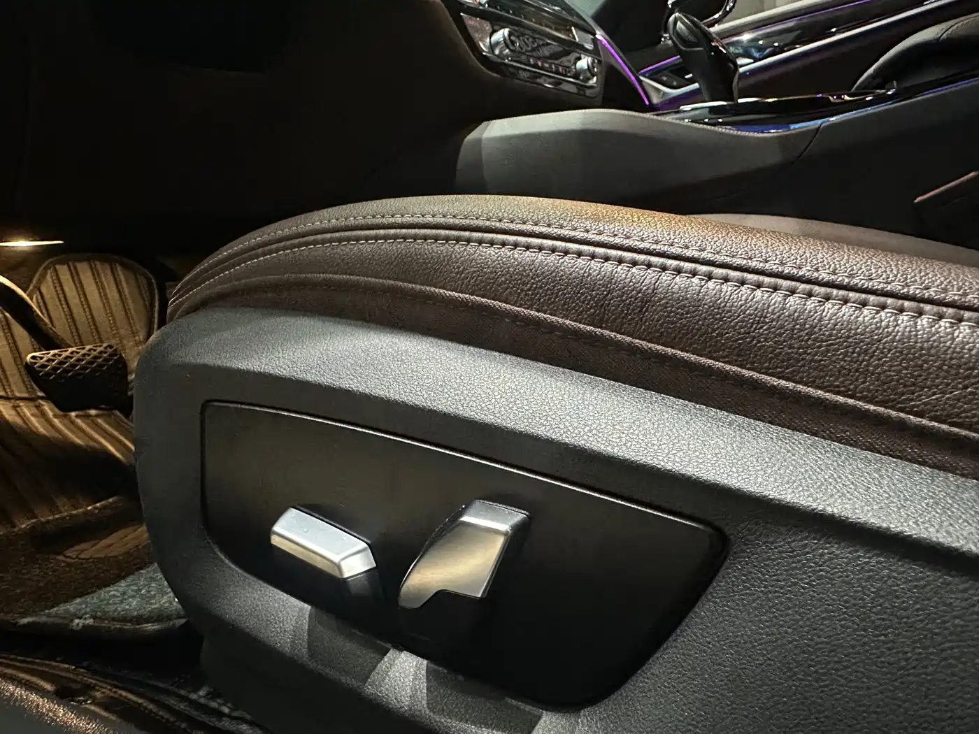 BMW 5 Series 2022 Model Second Facelift 525Li M Sport Package фото 11