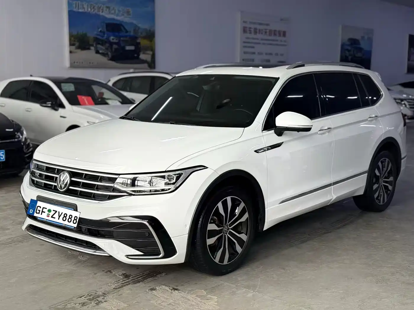 Volkswagen Tiguan L 2023 330TSI Auto 2WD R-Line Premium Edition