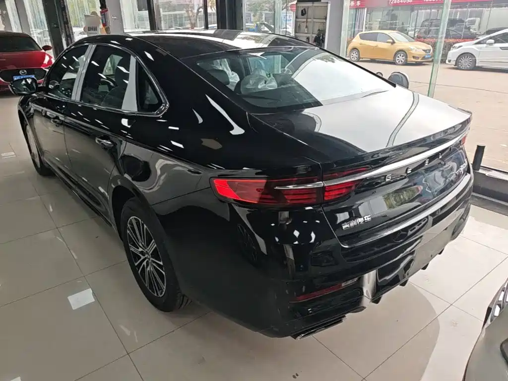 Фото 5 - Geely Preface