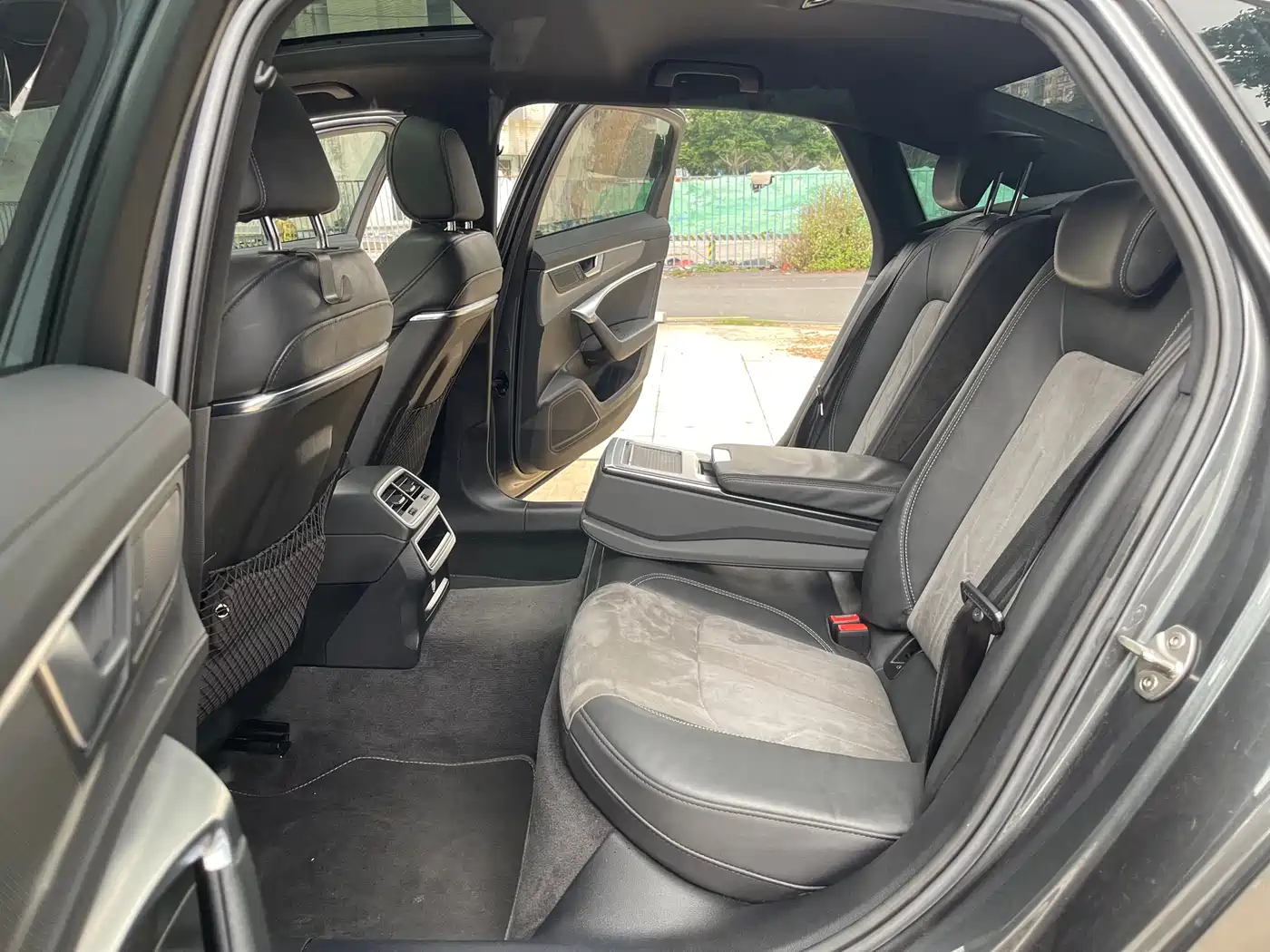 Audi A6L 2021 40 TFSI Luxury Sport фото 8