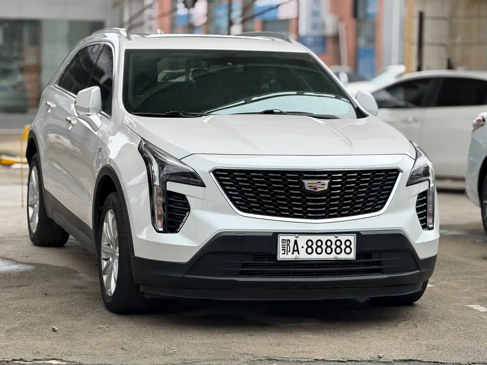 Photo 3 - Cadillac XT4