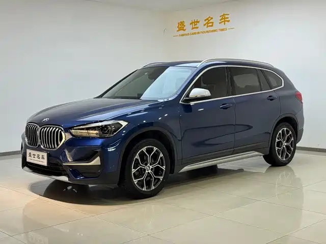BMW X1 2022 sDrive20Li Premium — фото 1