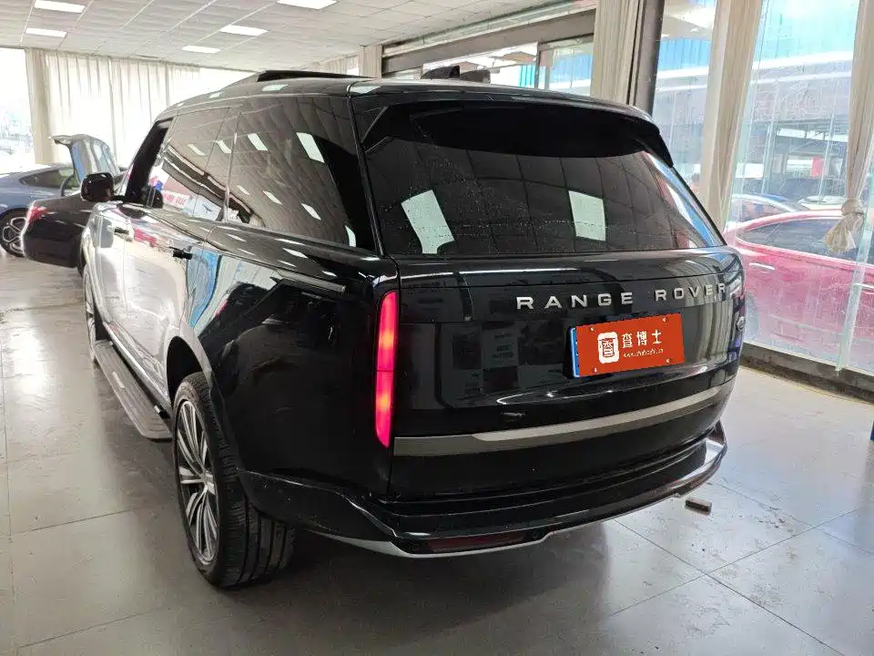 Photo 7 - Land Rover Range Rover