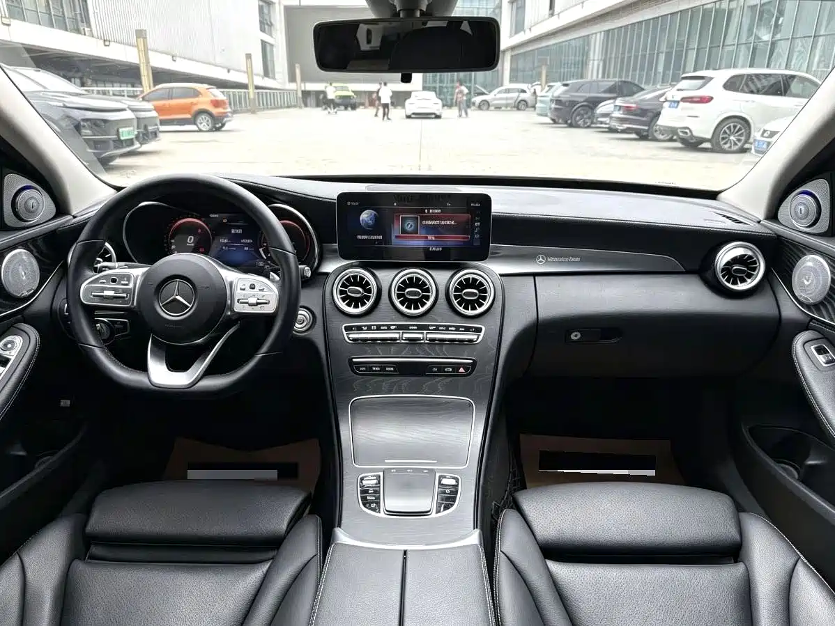 Photo 6 - Mercedes-Benz C-Class