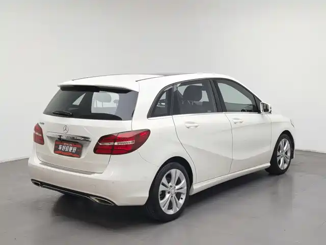 Mercedes-Benz B-Class 2015 B 200 Style — фото 2