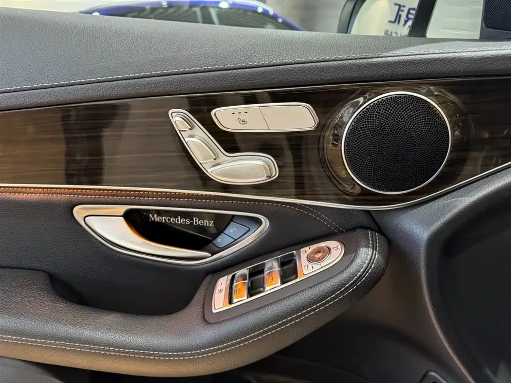 Mercedes-Benz GLC 2019 GLC 260 L 4MATIC Dynamic фото 11