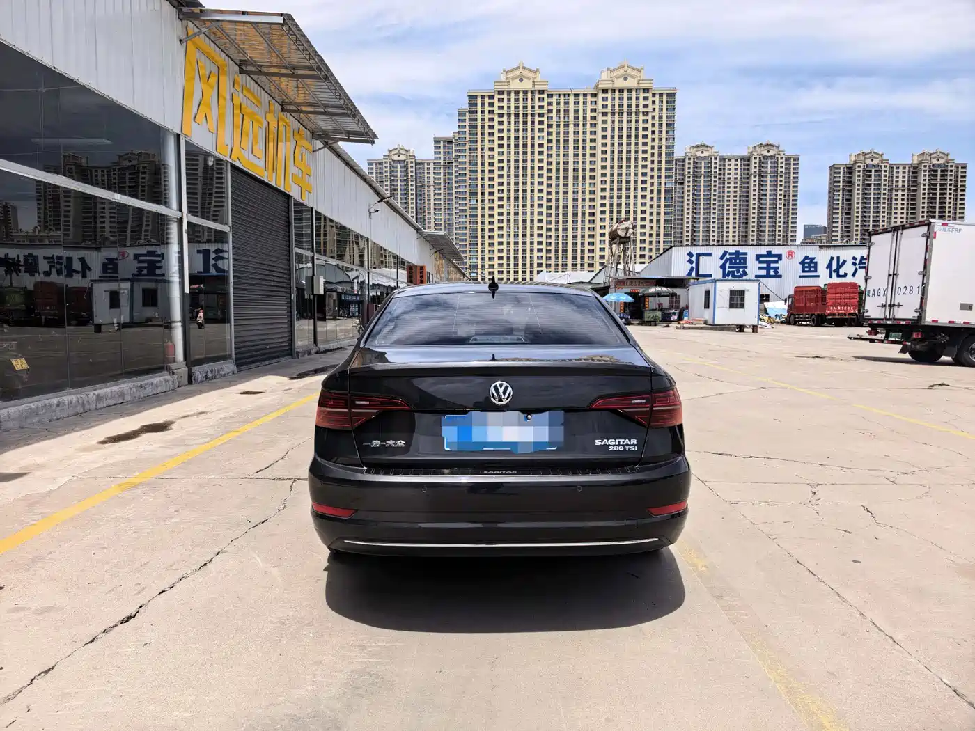 Volkswagen Sagitar 2021 280TSI DSG 30th Anniversary Edition фото 13