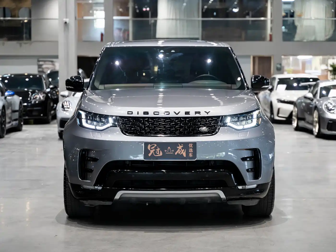 Land Rover Discovery 2020 3.0 SC V6 30th Anniversary Special Edition фото 2