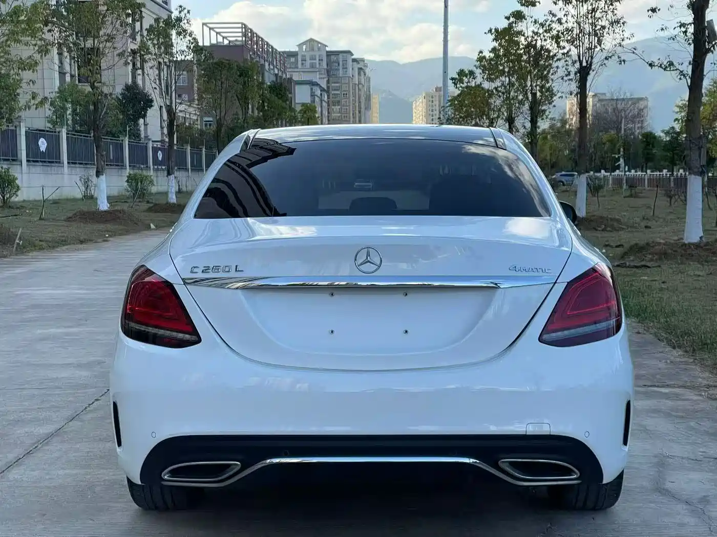 MERCEDES-BENZ C CLASS