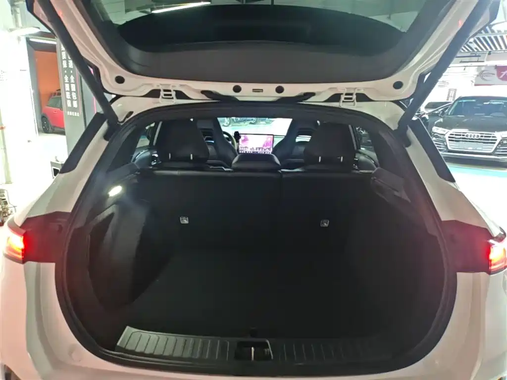 Lynk & Co 06 2025 Renew 1.5T Halo фото 19