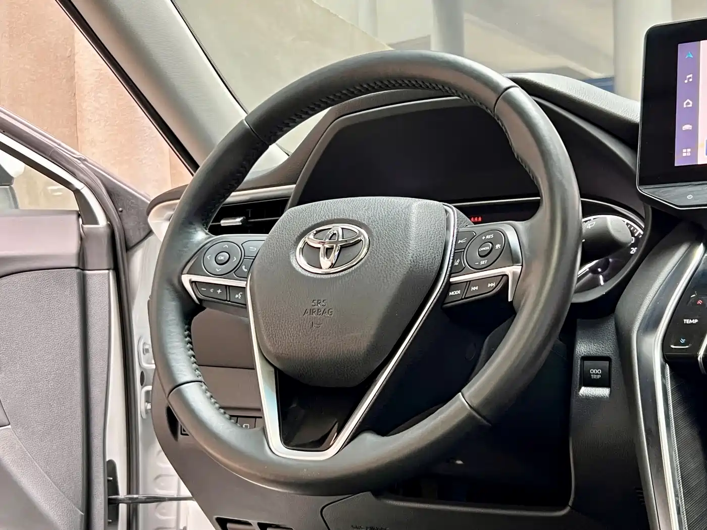 Toyota Lingfang HARRIER 2024 2023 2.0L CVT 2WD 20th Anniversary Platinum Edition