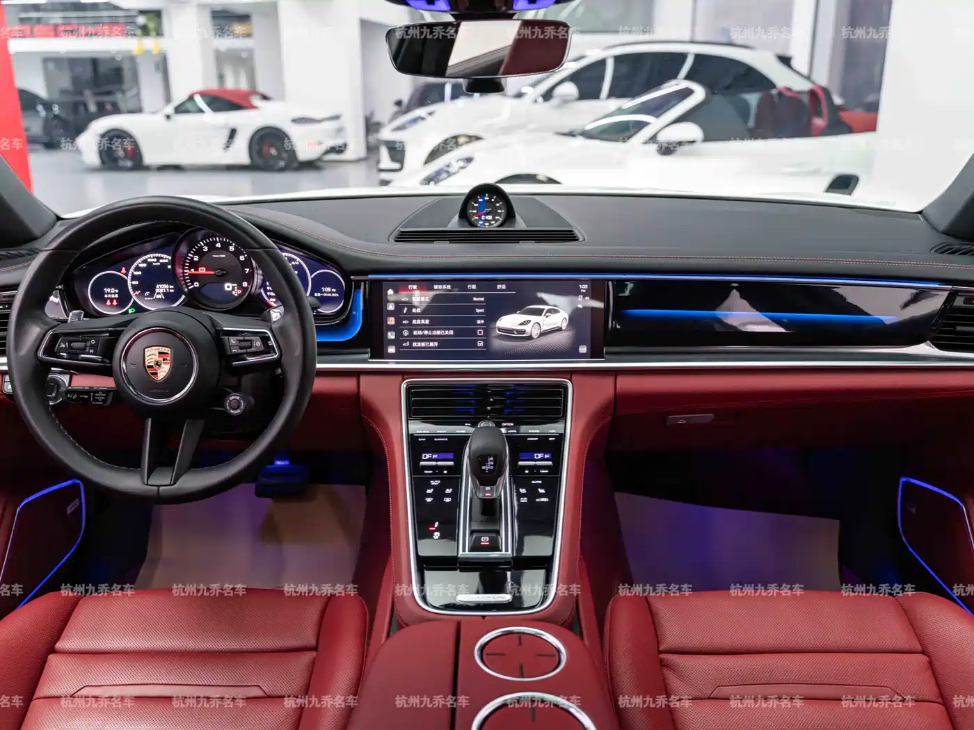 Porsche Panamera 2023 Panamera 4 Executive Long Wheelbase Platinum Edition 2.9T фото 16