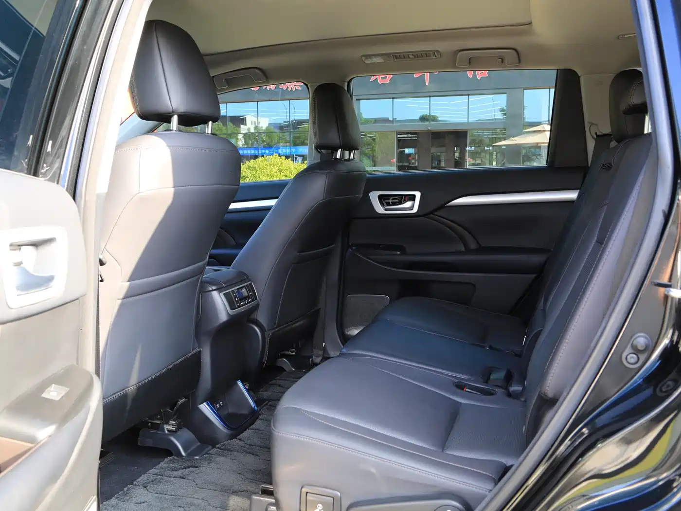 Toyota Highlander 2018 2.0T 4WD Premium 7-seater (China V) фото 15