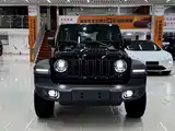 Фото 2 - Jeep Wrangler