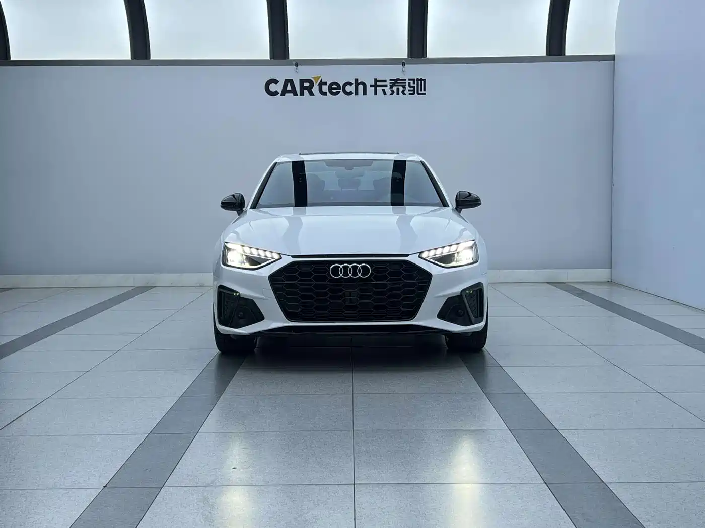 Audi A4L 2025 2025 2 Million Celebration Edition 40 TFSI Luxury Dynamic
