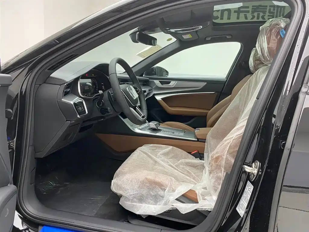 Audi A6L 2025 Model Year Facelift 40 TFSI Luxury Sport фото 18