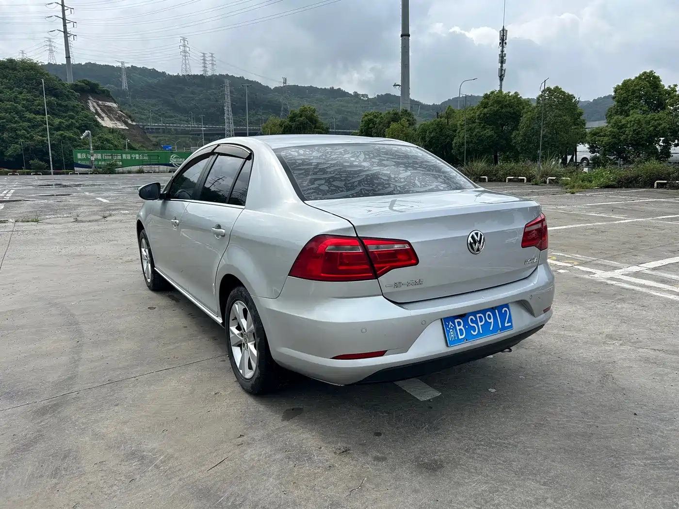 Volkswagen Bora 2014 1.6L Automatic Comfort Edition фото 6
