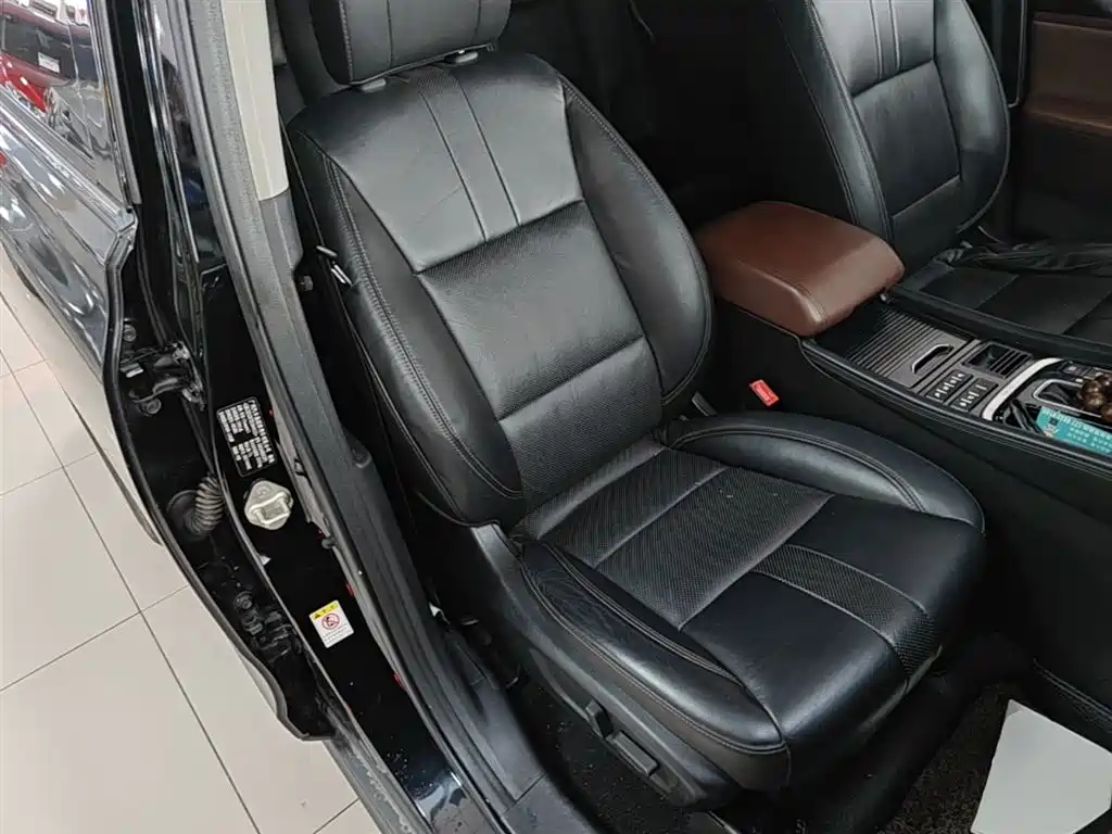 GAC Trumpchi Trumpchi GS8 2017 320T 2WD Luxury Smart Connect (7-seater) фото 25