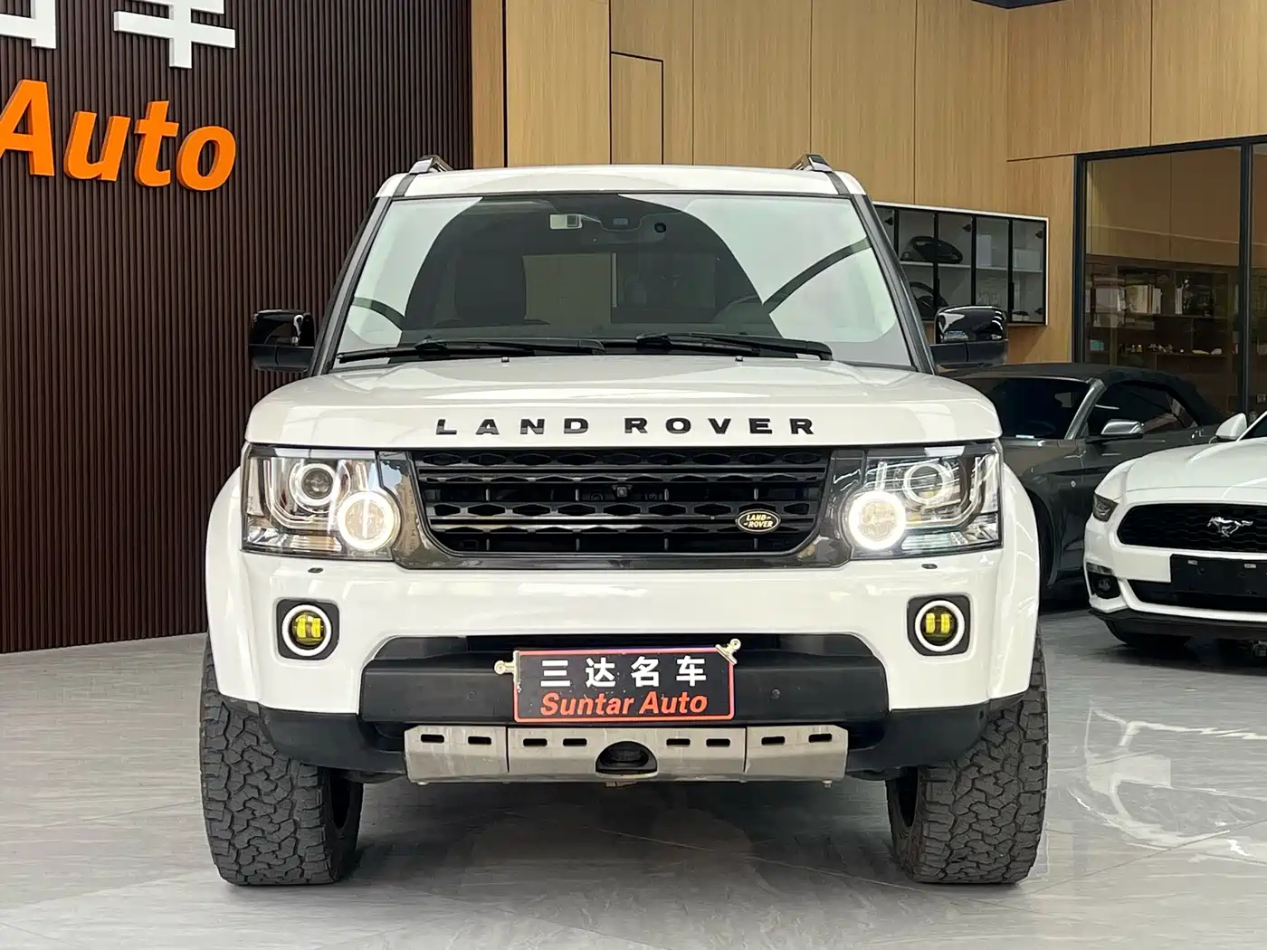 Land Rover Discovery 2012 5.0 V8 HSE фото 2