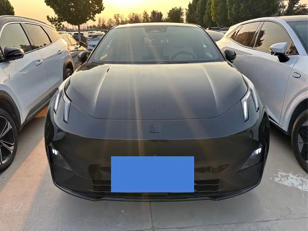 Фото 2 - Lynk & Co Z20
