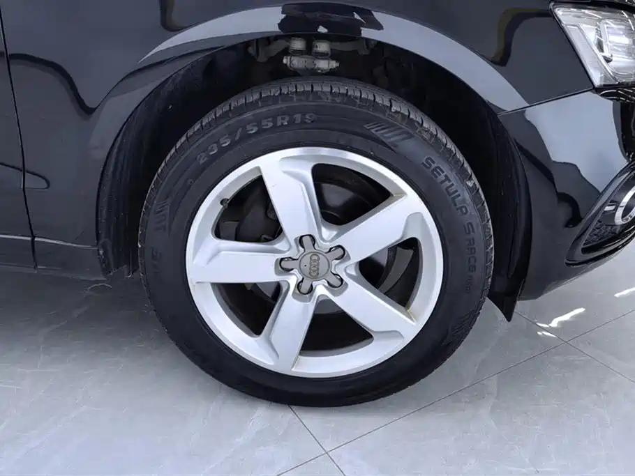 Audi Q5 2018 2017 Plus 40 TFSI Progressive