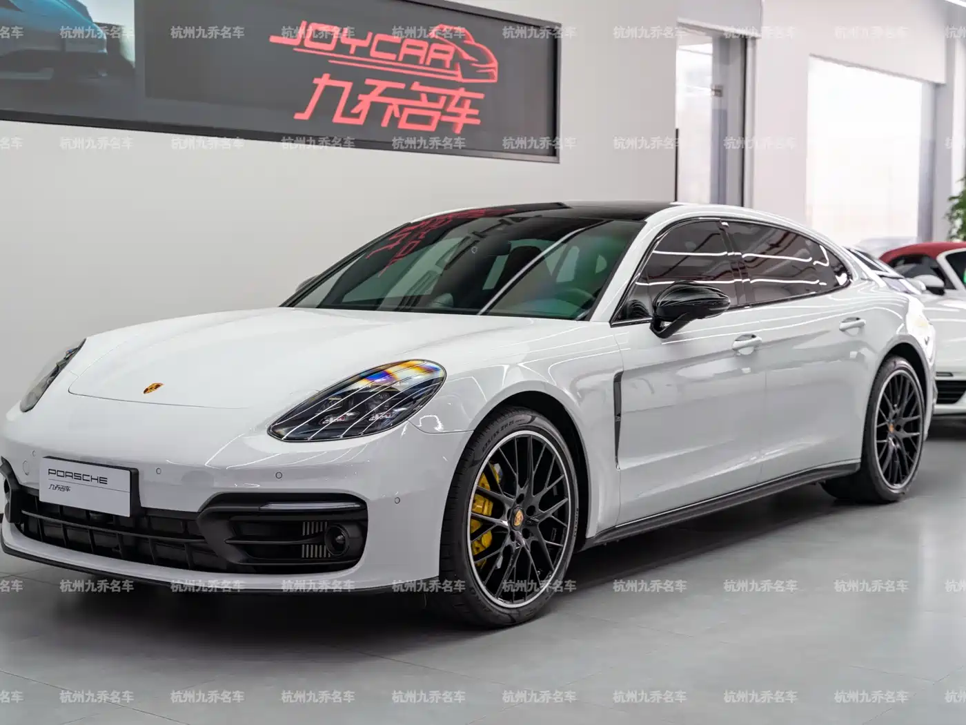 Porsche Panamera 2023 Panamera 4 Executive Long Wheelbase Platinum Edition 2.9T