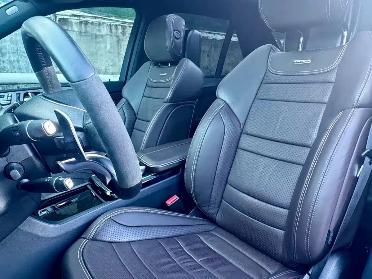 Mercedes-Benz GLE AMG 2015 AMG GLE 63 4MATIC фото 10
