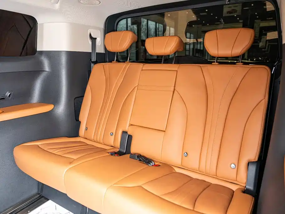 Hongqi HQ9 PHEV 2025 2024 Model 2.0T AWD Business Edition