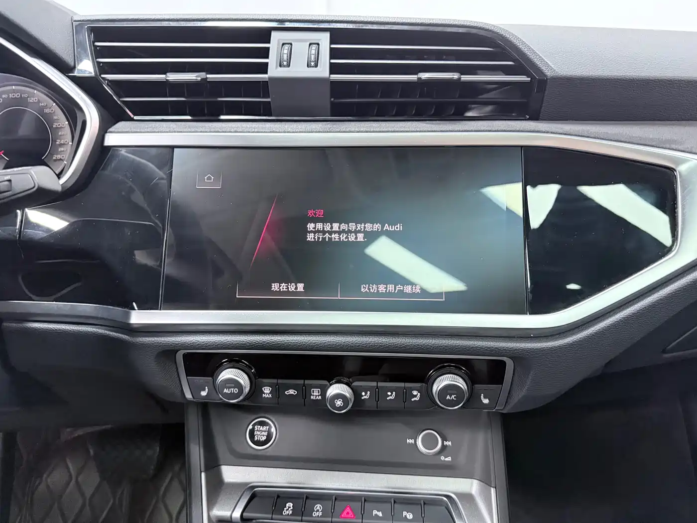 Audi Q3, миниатюра 13