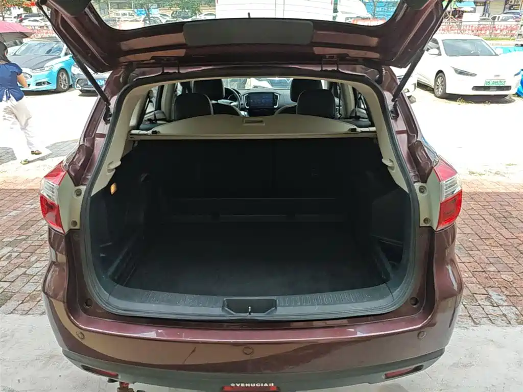 Venucia T70 2017 2016 2.0L CVT Rui Xing Edition