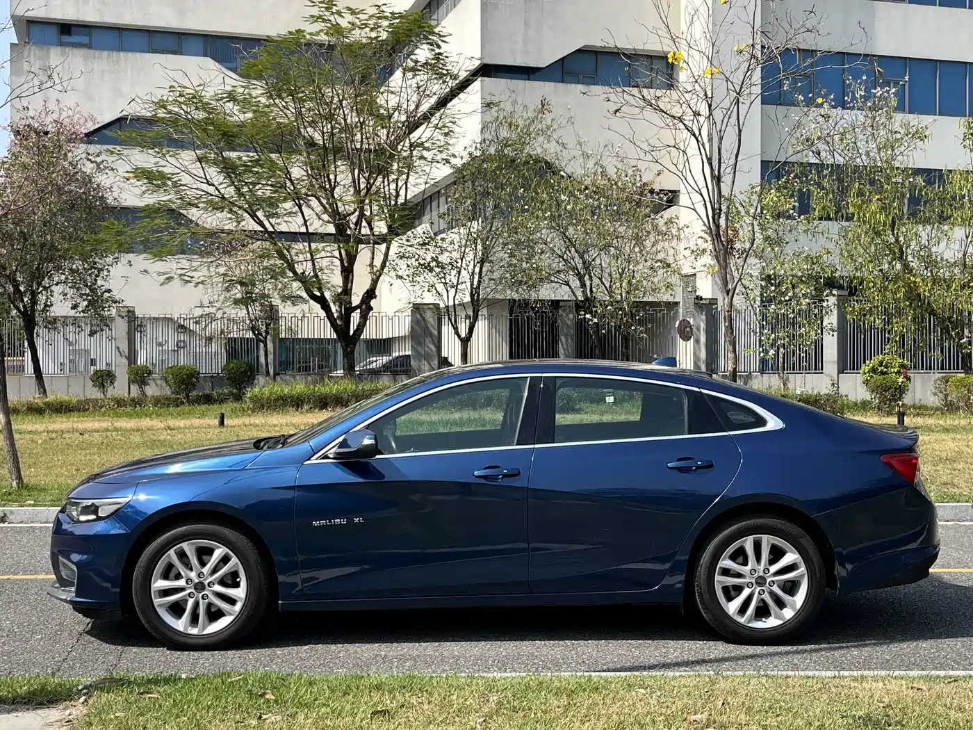Chevrolet Malibu XL 2018 530T Auto RuiChi Edition фото 4