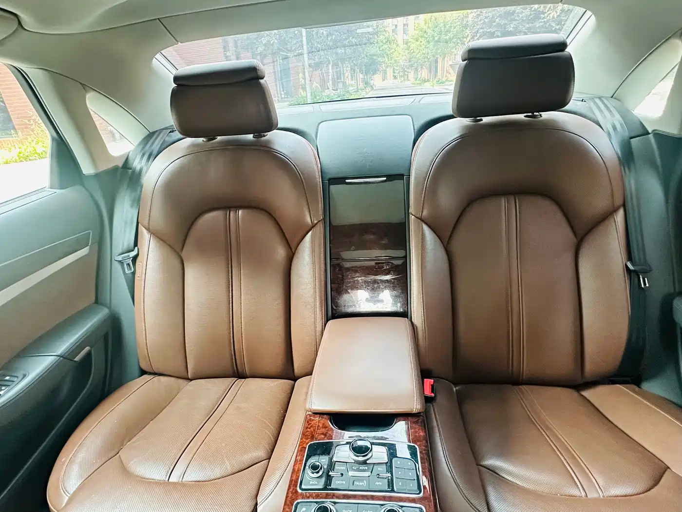 Audi A8 2013 A8L 45 TFSI quattro Luxury фото 16