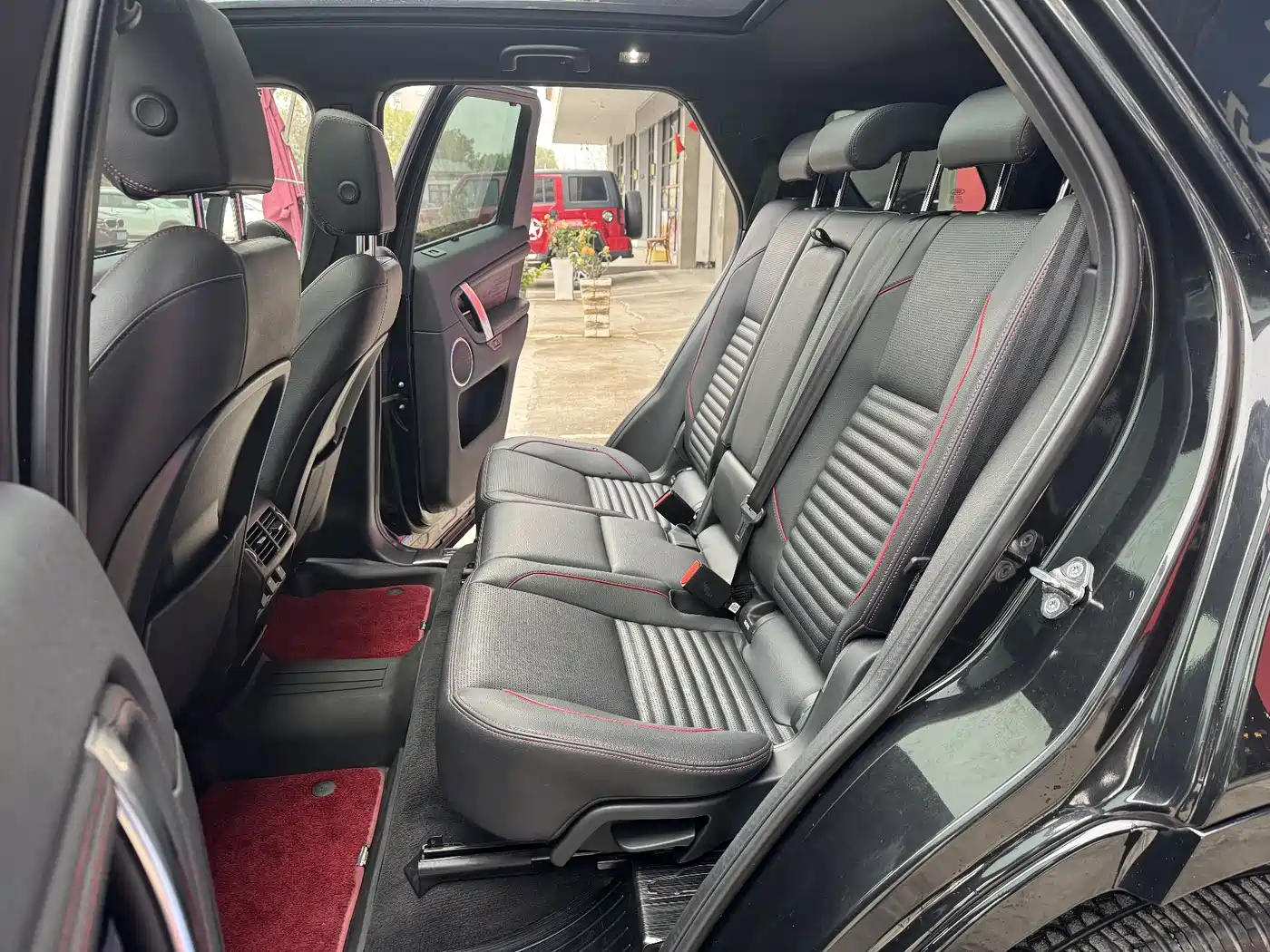 Land Rover Discovery Sport 2020 249PS R-Dynamic Performance фото 7