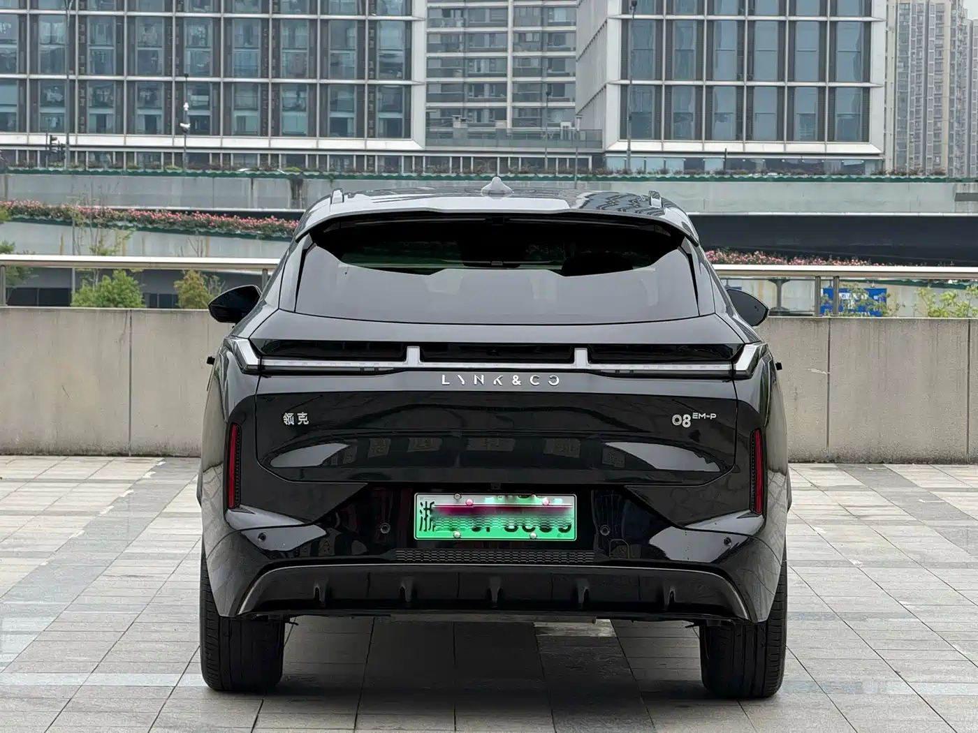 Lynk & Co 08 EM-P 2025 120km Long Range Halo фото 8