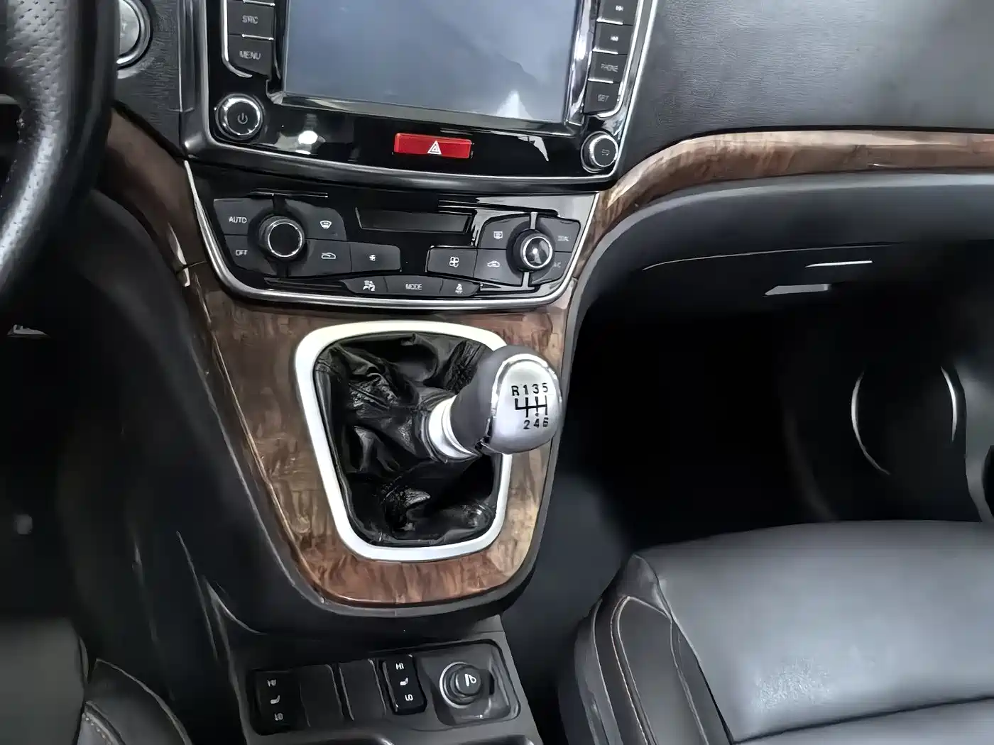 Haval H6 2015 Facelift Sport Edition 1.5T Manual 2WD Elite фото 8