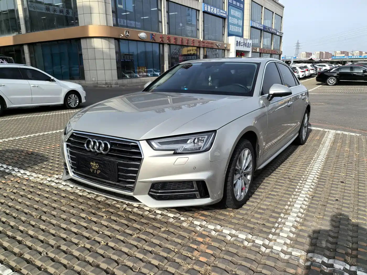 Audi A4L 2019 40 TFSI Progressive (China VI)