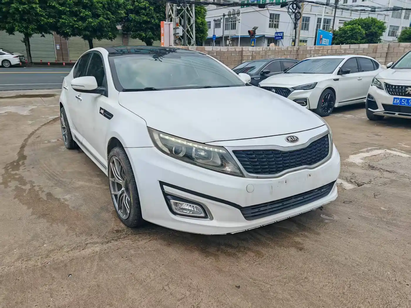 Kia K5 2014 2.0L Automatic LUXURY фото 3