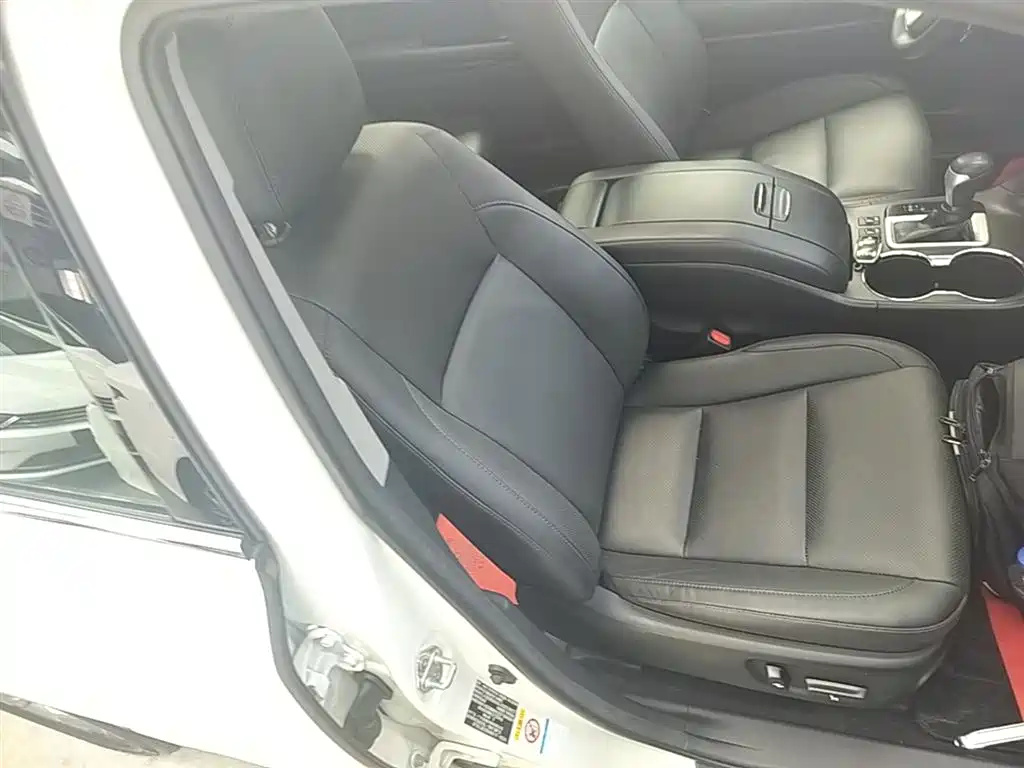 Toyota Highlander 2018 2.0T 4WD Luxury 7-seater (China V) фото 25