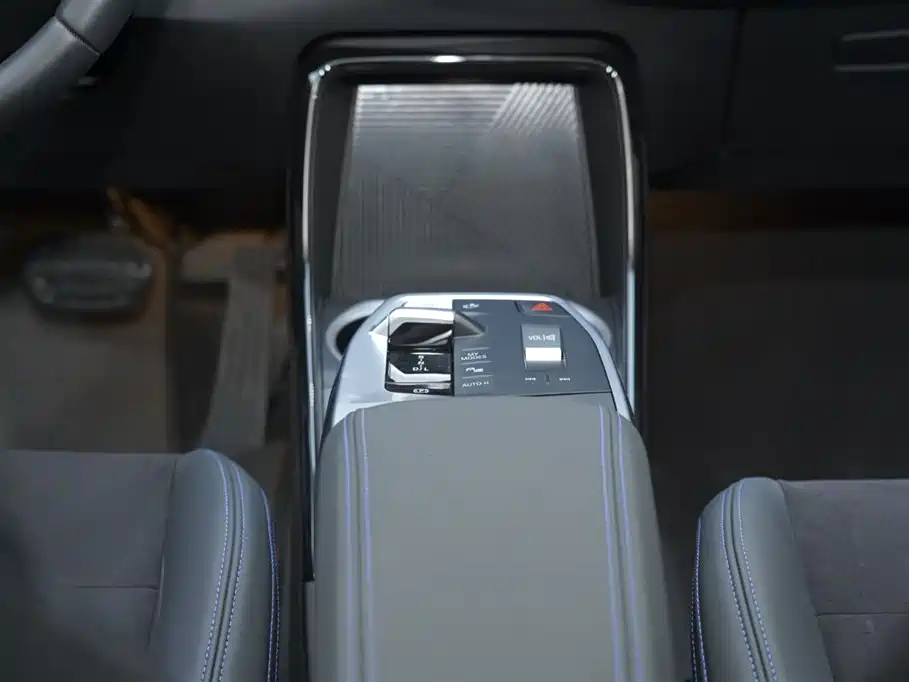 BMW X1 2024 sDrive25Li M Sport Package фото 14