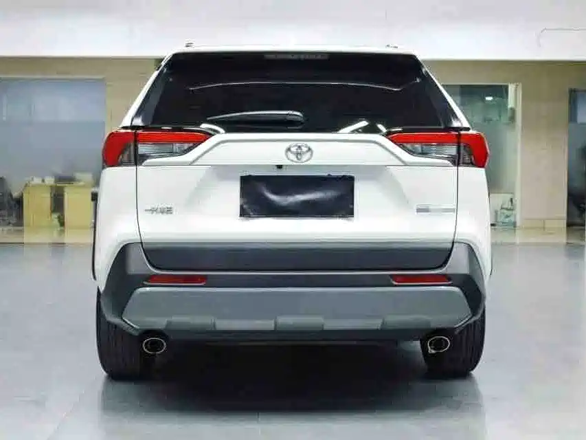 Photo 3 - Toyota RAV4 Rongfang